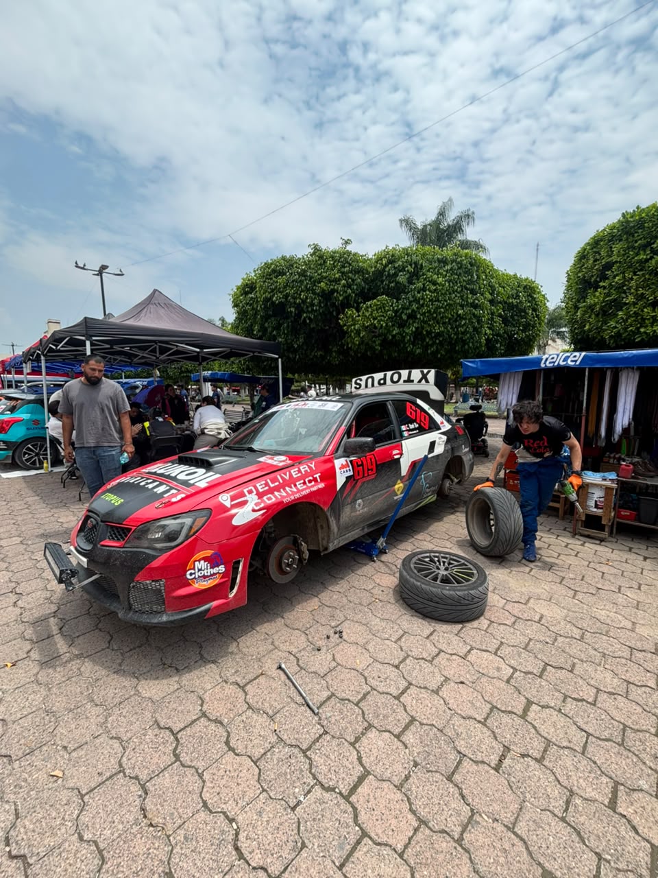Trabajo mecánico en BRM Servicios Automotrices