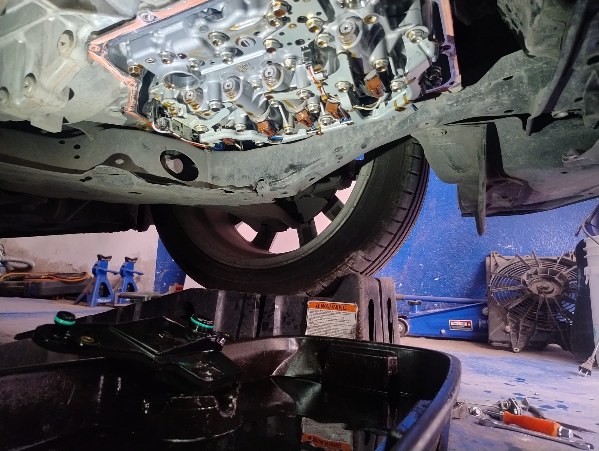 Servicio de cuerpo de aceleración realizado en BRM Servicios Automotrices